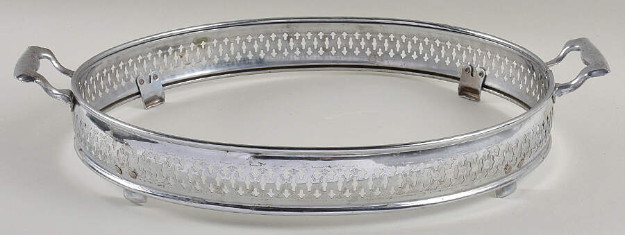 Fiesta Kitchen Kraft 13" Oval Serving Platter w/Metal Holder by Homer Laughlin -1