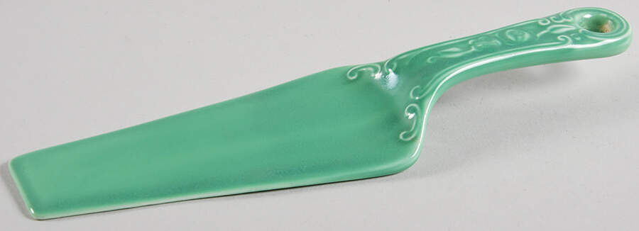 Fiesta Kitchen Kraft Solid Ceramic Pie/Cake Server by Homer Laughlin -1