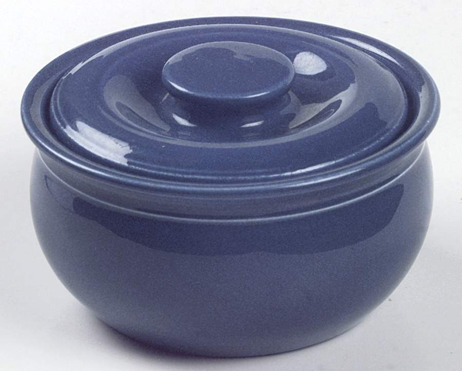 Fiesta Kitchen Kraft Individual Casserole & Lid by Homer Laughlin -1
