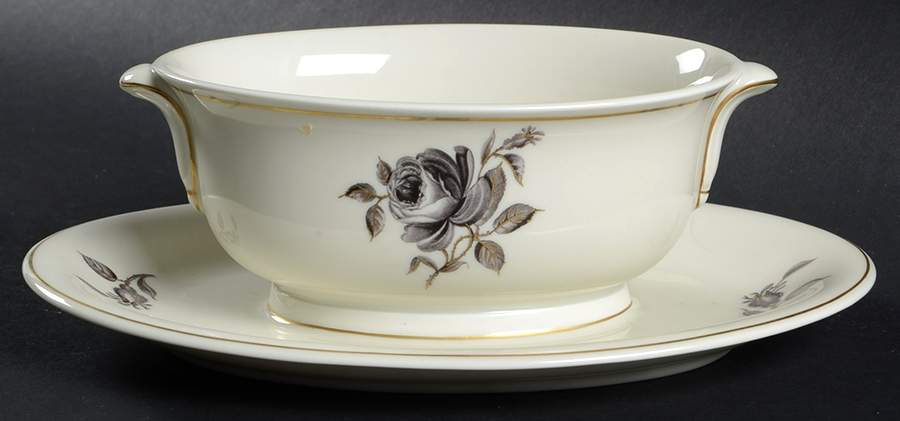 Black Rose Gravy Boat with Attached Underplate by Hutschenreuther-1