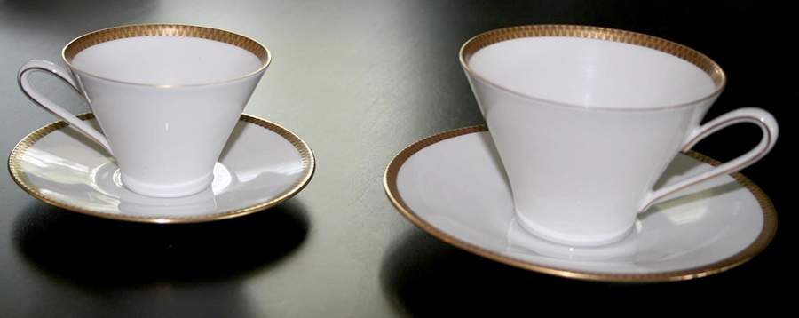 03819 Flat Cup & Saucer Set by Hutschenreuther-1