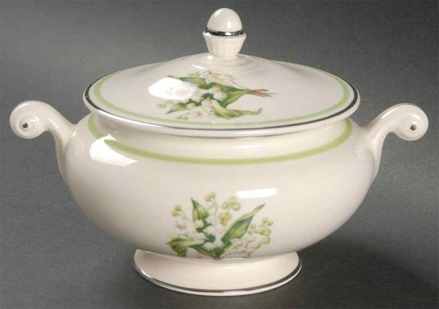 Lily of The Valley Sugar Bowl & Lid by Homer Laughlin -1