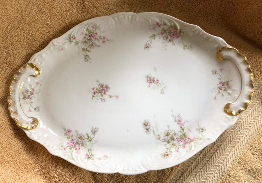 H839 14" Oval Serving Platter by Haviland-1