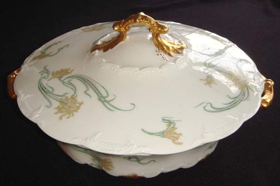 Schleiger 492A Round Covered Vegetable by Haviland-1