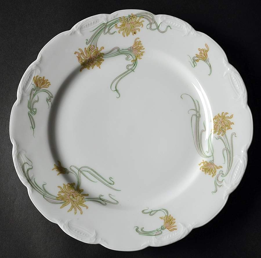 Schleiger 492A Dinner Plate by Haviland-1