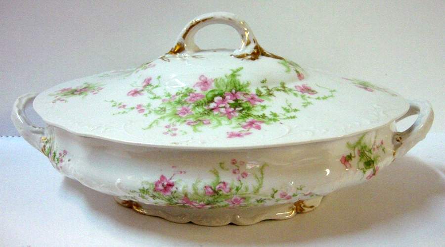 Schleiger 157a Oval Covered Vegetable by Haviland-1
