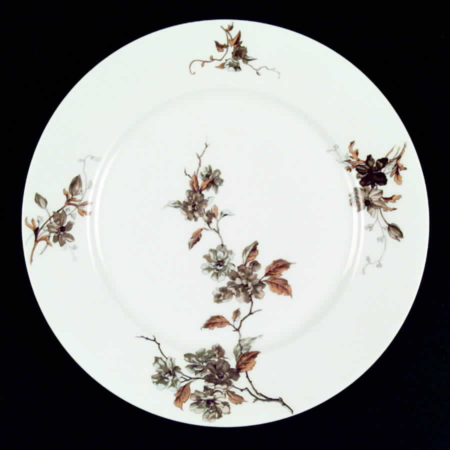 Schleiger 1154 Dinner Plate by Haviland-1
