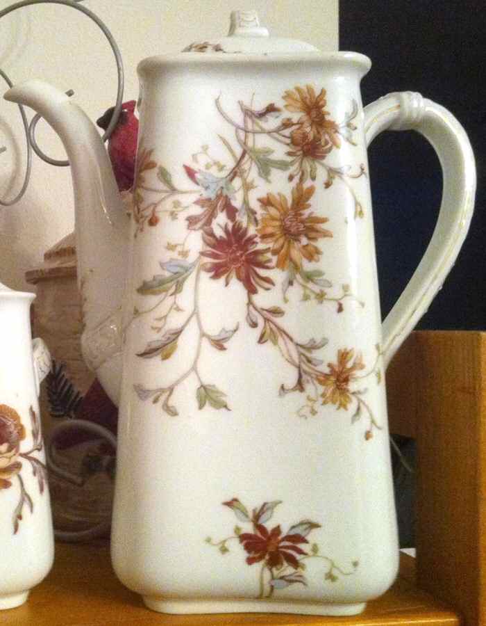 Schleiger 1154 Coffee Pot & Lid by Haviland-1