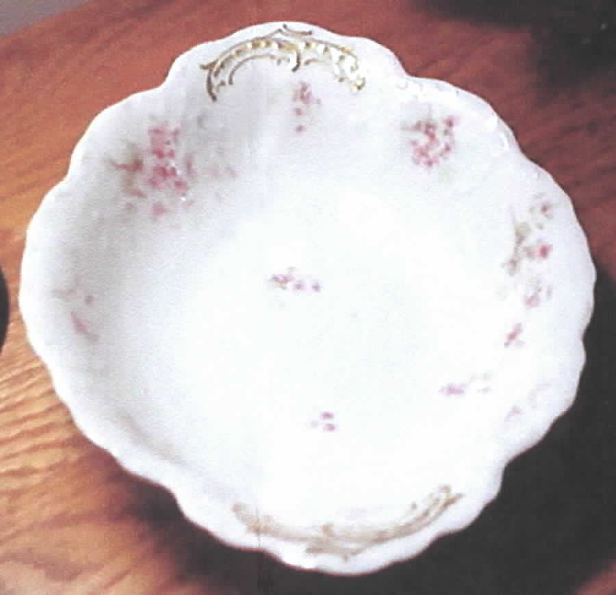 Schleiger 452-2 9" Oval Vegetable Bowl by Haviland-1