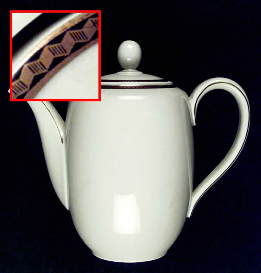 6248 Coffee Pot & Lid by Hutschenreuther-1