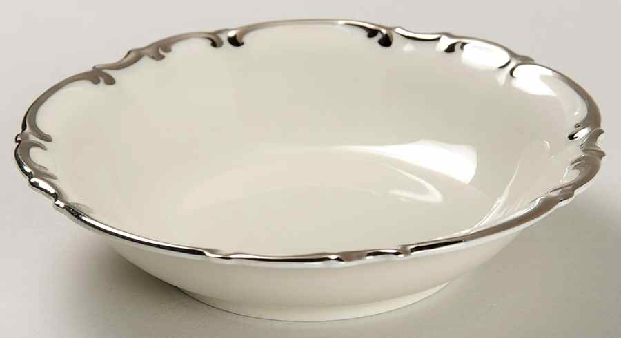 Revere (Cream) Fruit/Dessert (Sauce) Bowl by Hutschenreuther-1