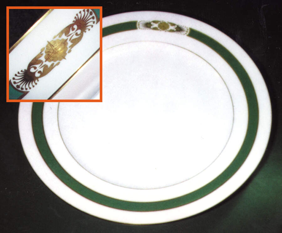 D'Or Green Dinner Plate by Herend-1