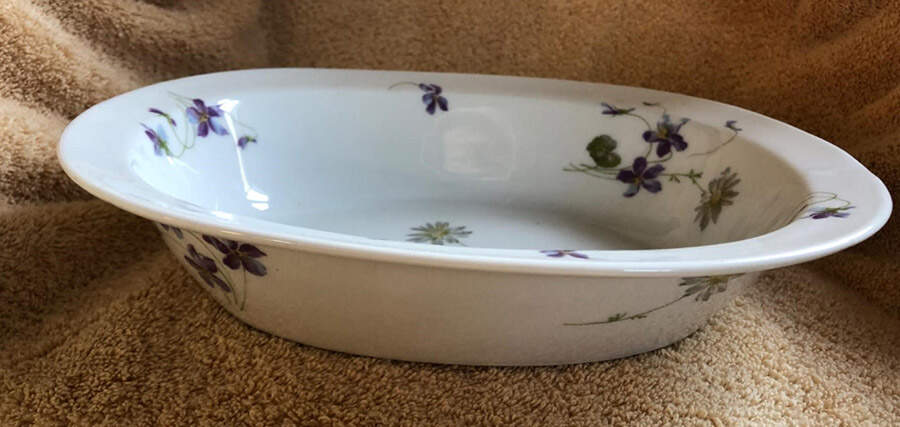 Schleiger 331-6 10" Oval Vegetable Bowl by Haviland-1