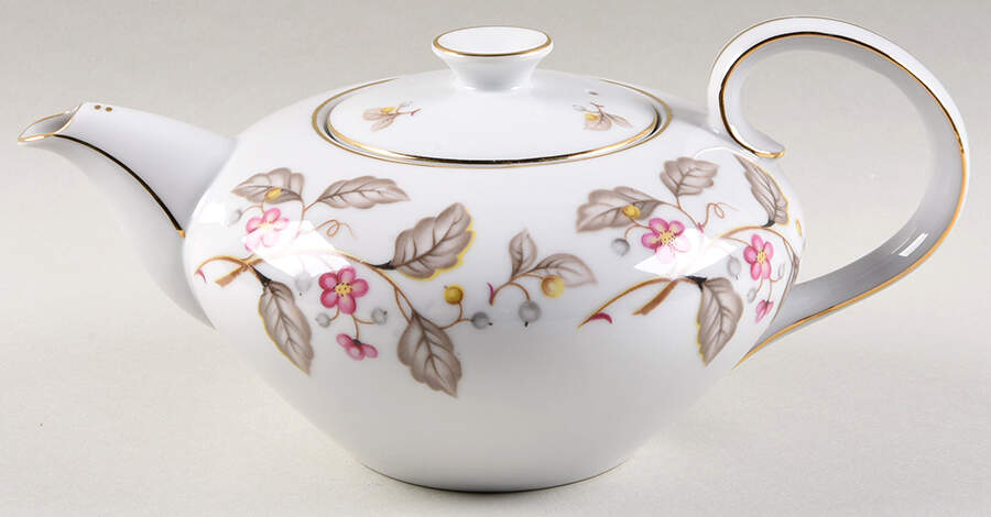 Andrea Teapot & Lid by Harvan-1