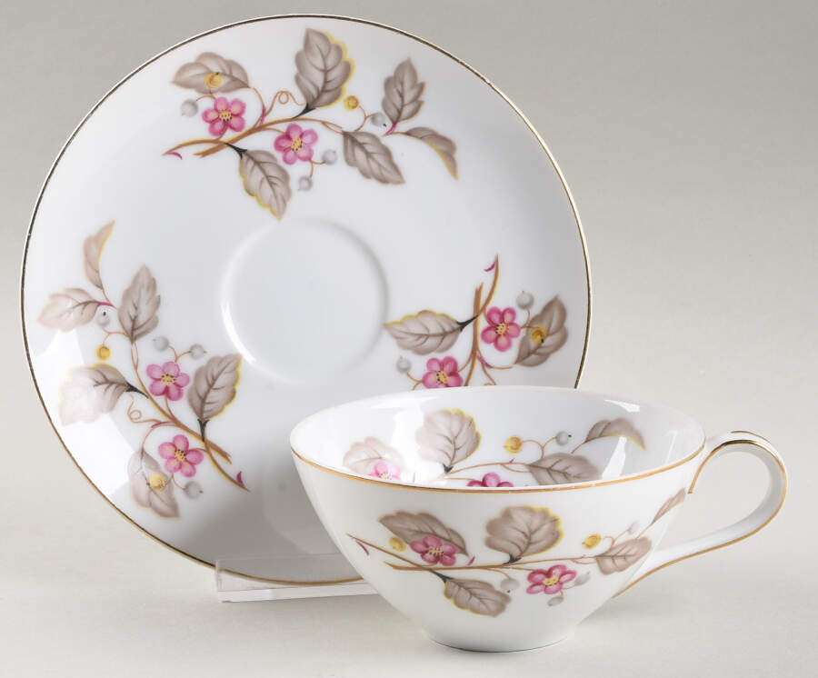 Andrea Flat Cup & Saucer Set by Harvan-1