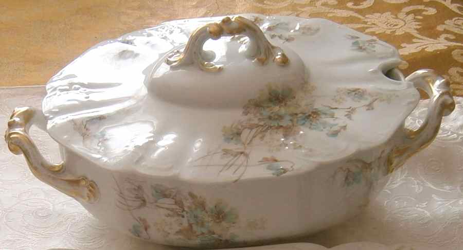 Schleiger 54 Tureen &  Lid by Haviland-1