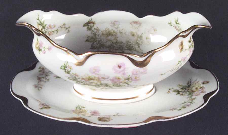 Schleiger 261h Gravy Boat with Attached Underplate by Haviland-1