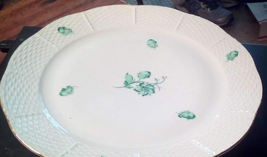 HER20 Dinner Plate by Herend-1