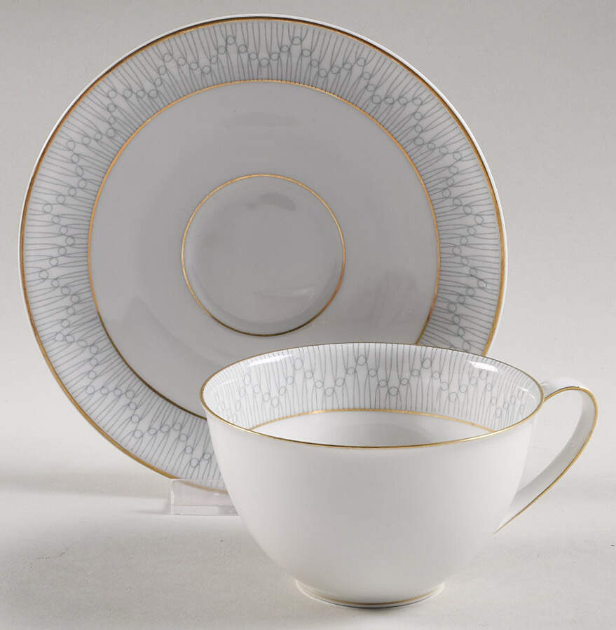 03822 Flat Cup & Saucer Set by Hutschenreuther-1