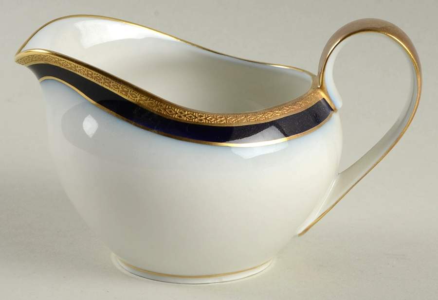603219 Creamer by Hutschenreuther-1