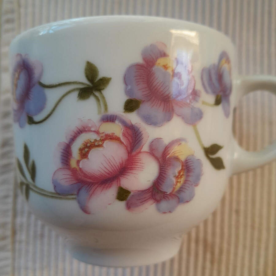 S-0398 Footed Cup by Hutschenreuther-1