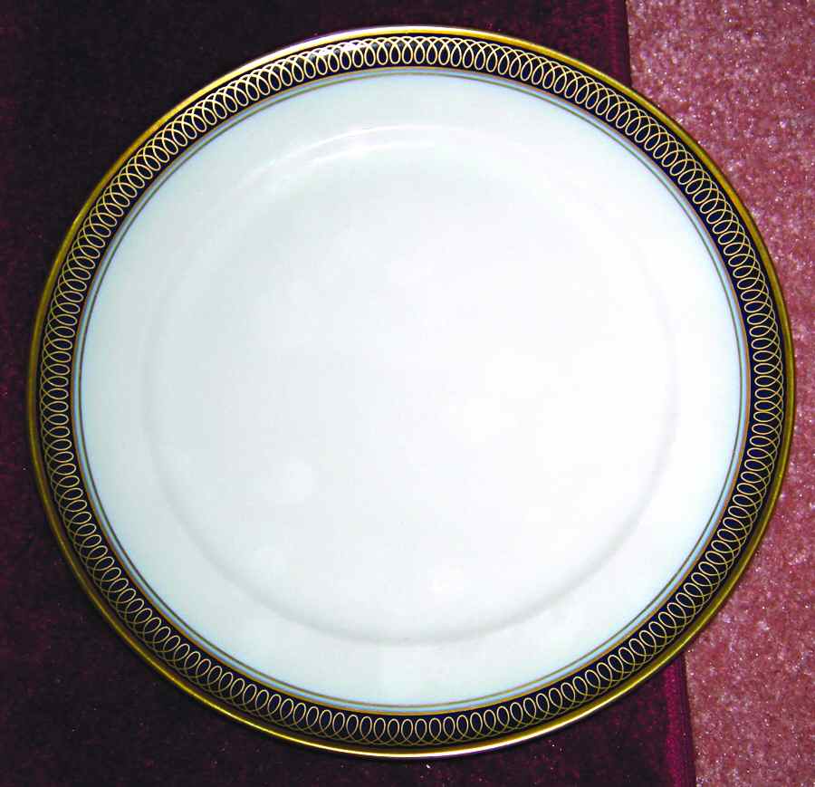 8073 Dinner Plate by Hutschenreuther-1