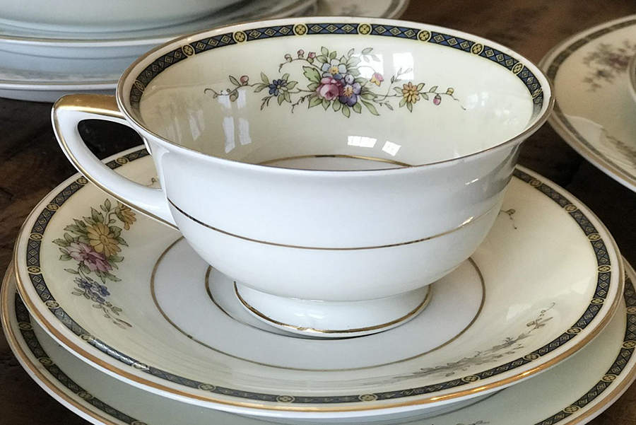 12712 Footed Cup & Saucer Set by Heinrich - H&C-1
