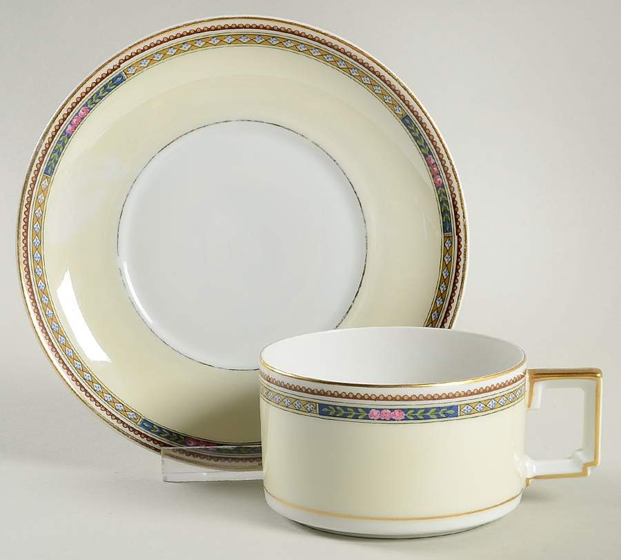 HC575 Flat Cup & Saucer Set by Heinrich - H&C-1