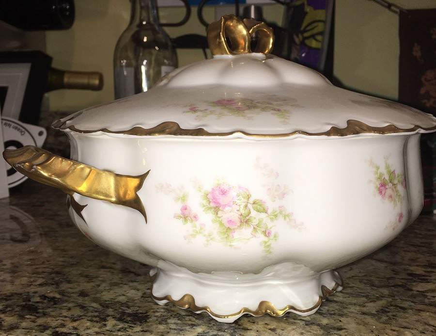 Schleiger 456E Round Covered Vegetable by Haviland-1