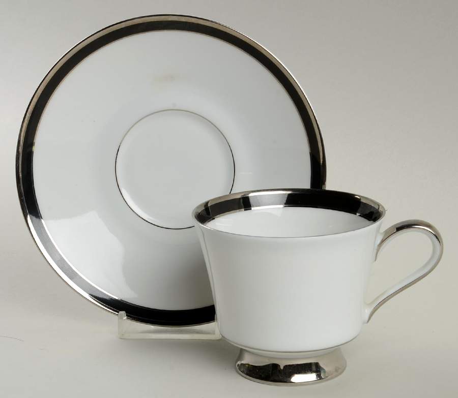 19588 Footed Cup & Saucer Set by Heinrich - H&C-1