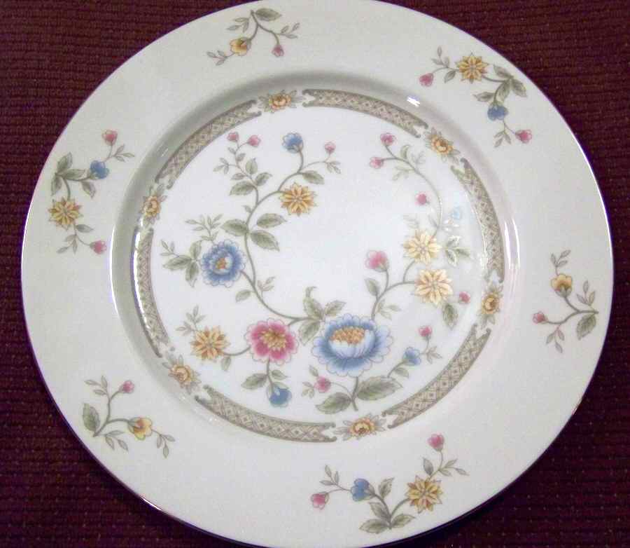 Sarasota Dinner Plate by Horizon Fine China-1