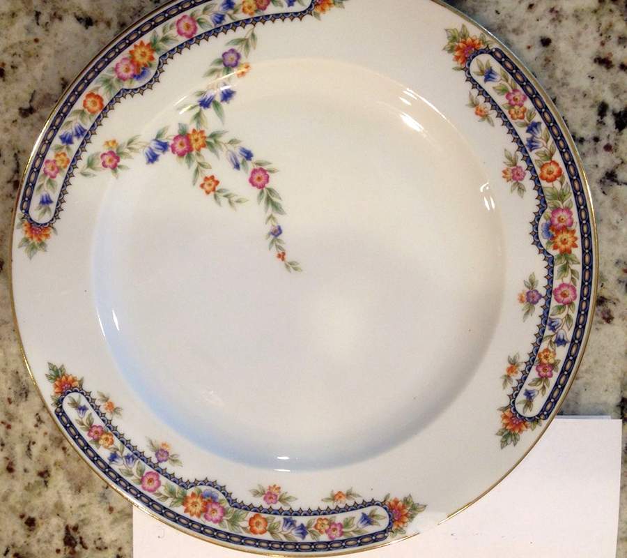 HUT349NV Dinner Plate by Hutschenreuther-1
