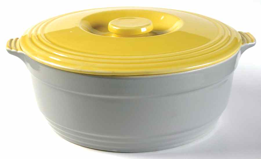 General Electric 2 Qt Round Covered Casserole by Hall-1
