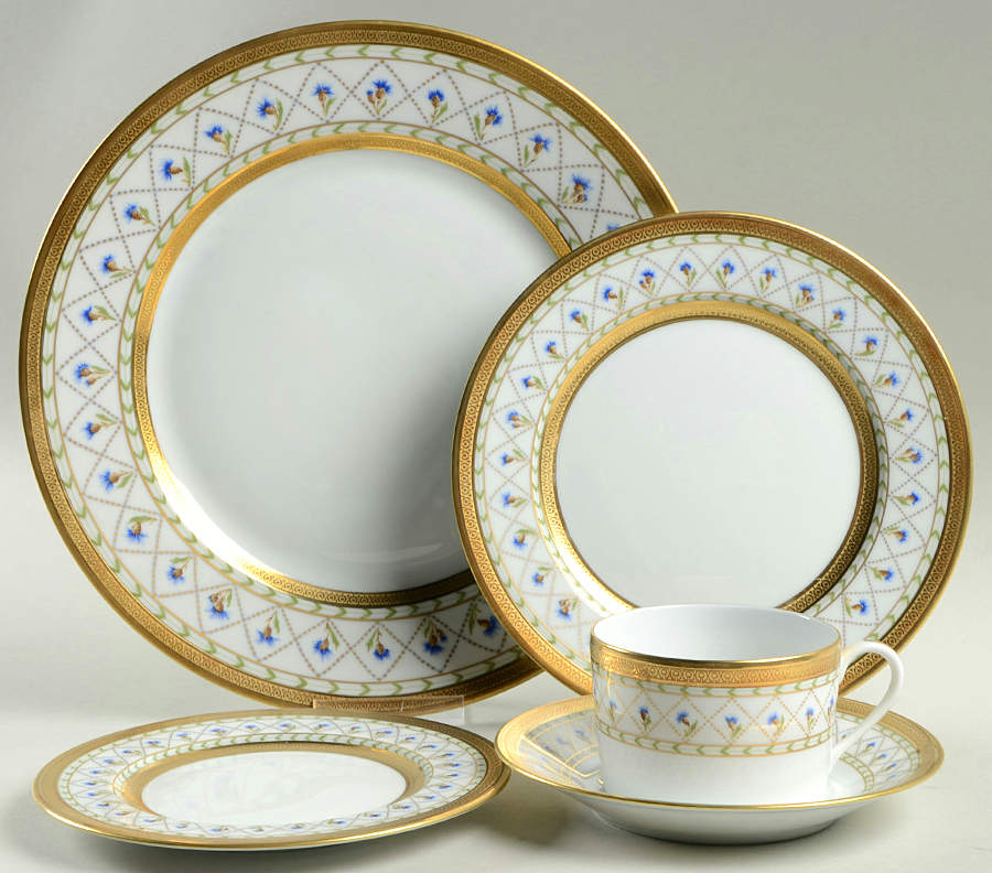 Val De Loire Or 5 Piece Place Setting by Haviland-1
