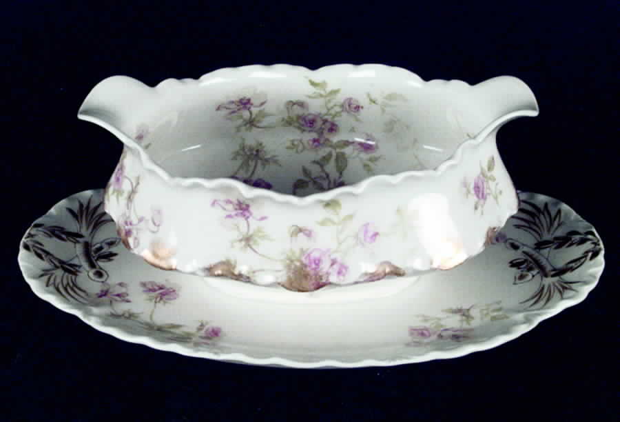 Schleiger 660 Gravy Boat with Attached Underplate by Haviland-1