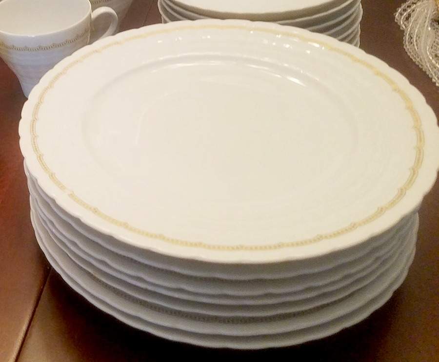 Astarte Dinner Plate by Hutschenreuther-1