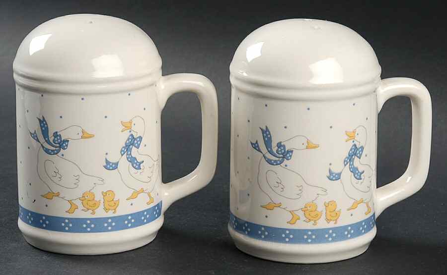 Country Goose Salt & Pepper Set by Home Style-1