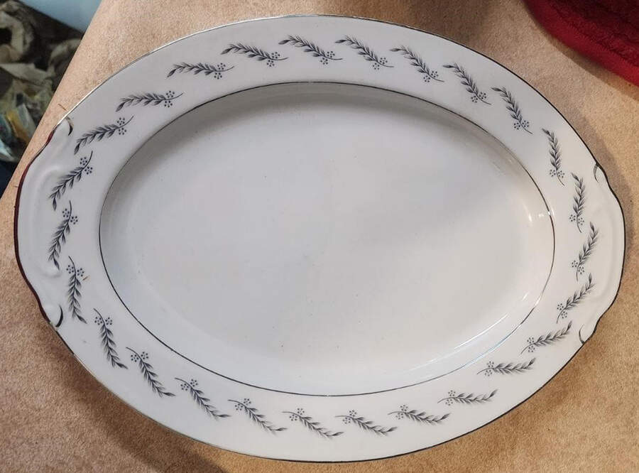 Royal Laurel 12" Oval Serving Platter by Holiday-1