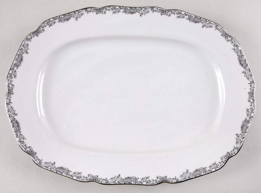 04915 12" Oval Serving Platter by Hutschenreuther-1
