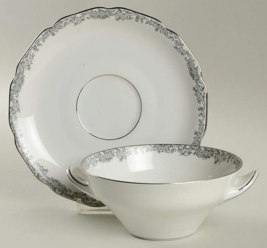 04915 Flat Cream Soup Bowl & Saucer Set by Hutschenreuther-1