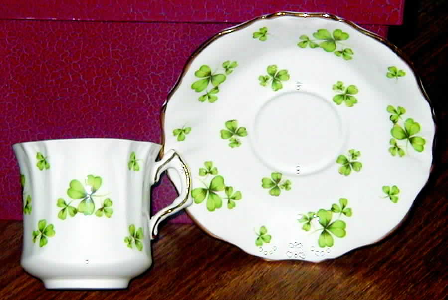 HAM48 Saucer by Hammersley-1