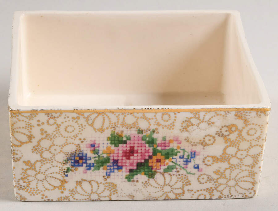 Old English Needlepoint 4" Rectangular Box No Lid by Hollinshead & Kirkham-1