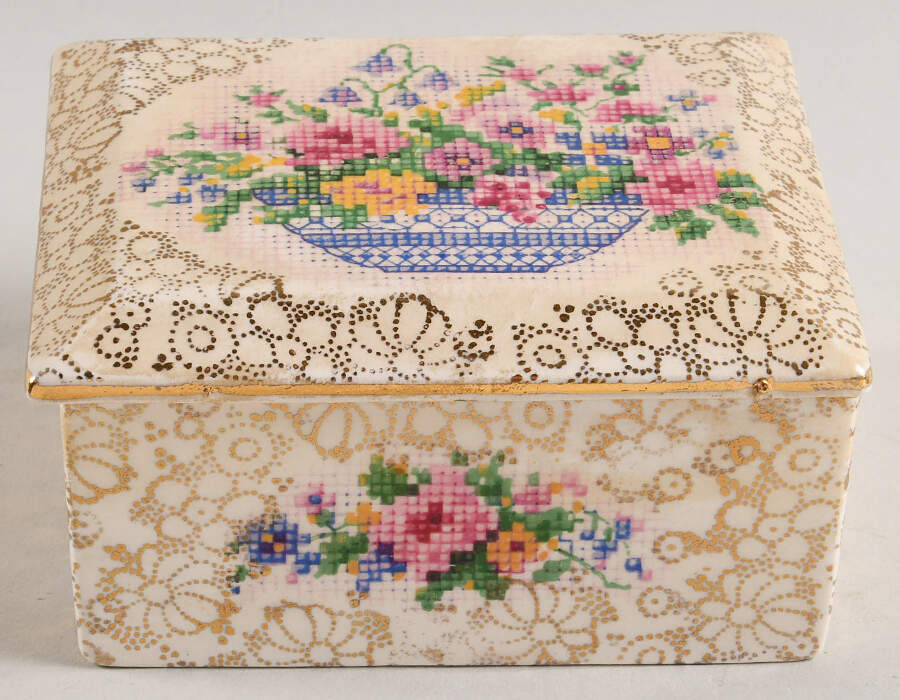 Old English Needlepoint 4" Rectangular Box & Lid by Hollinshead & Kirkham-1