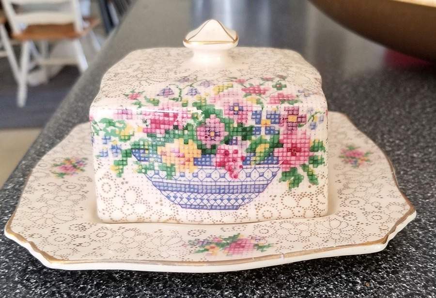 Old English Needlepoint Cheese Dish with Lid (Wedge) by Hollinshead & Kirkham-1