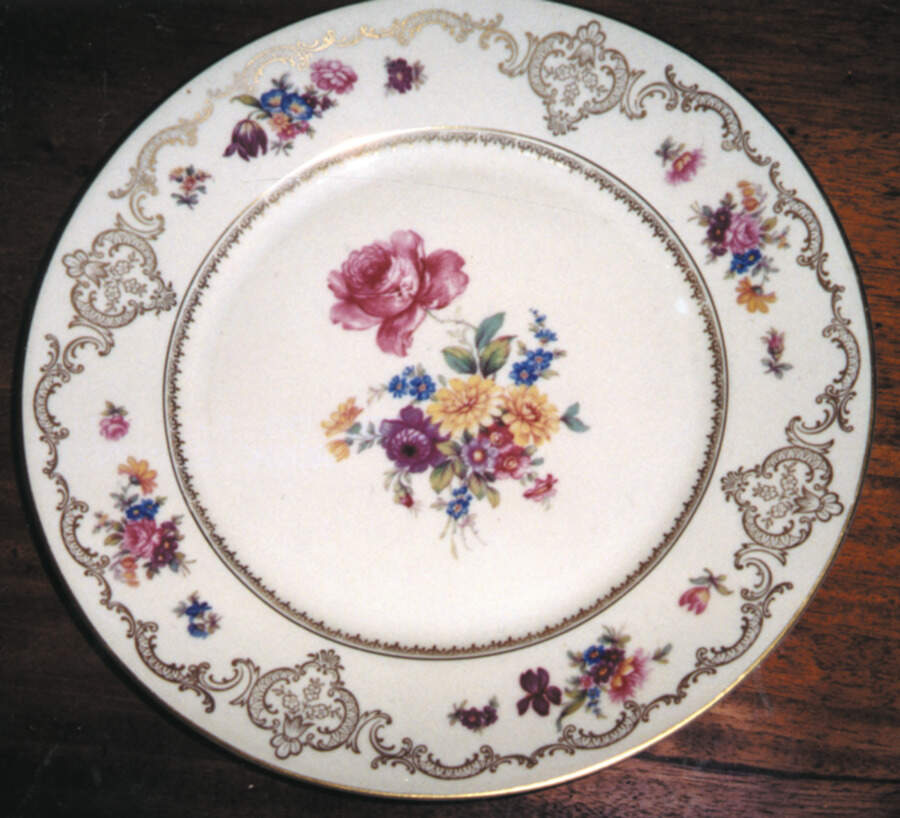 HC596 Dinner Plate by Heinrich - H&C-1