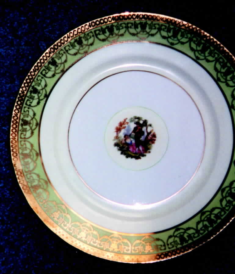 HUT761 Dinner Plate by Hutschenreuther-1