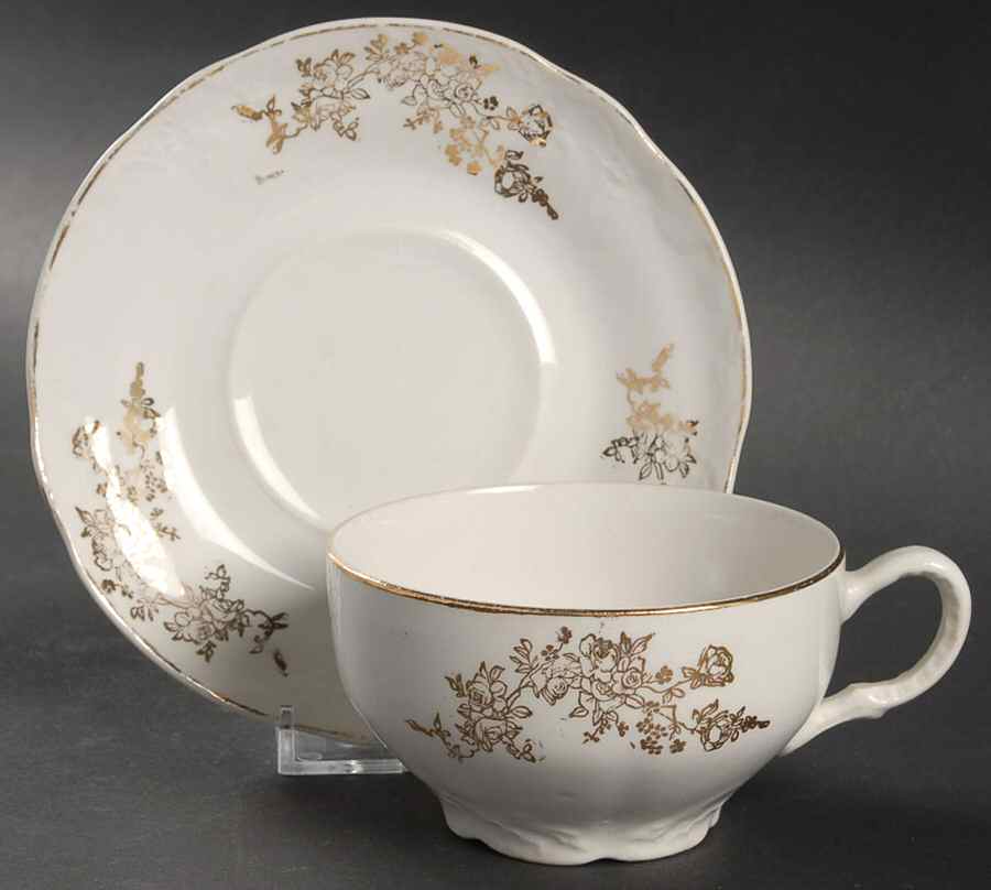 HLC1042 Flat Cup & Saucer Set by Homer Laughlin -1