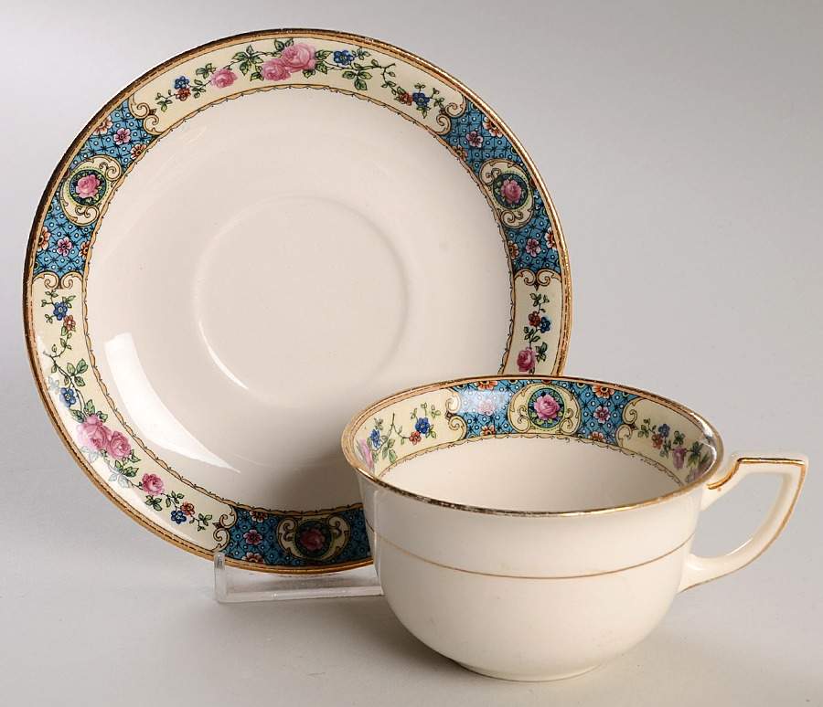 HLC1048 Flat Cup & Saucer Set by Homer Laughlin -1