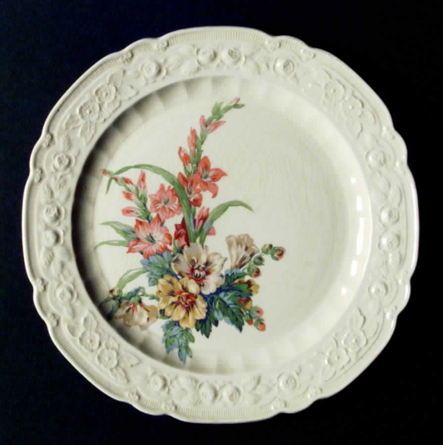 O63 Dinner Plate by Homer Laughlin -1