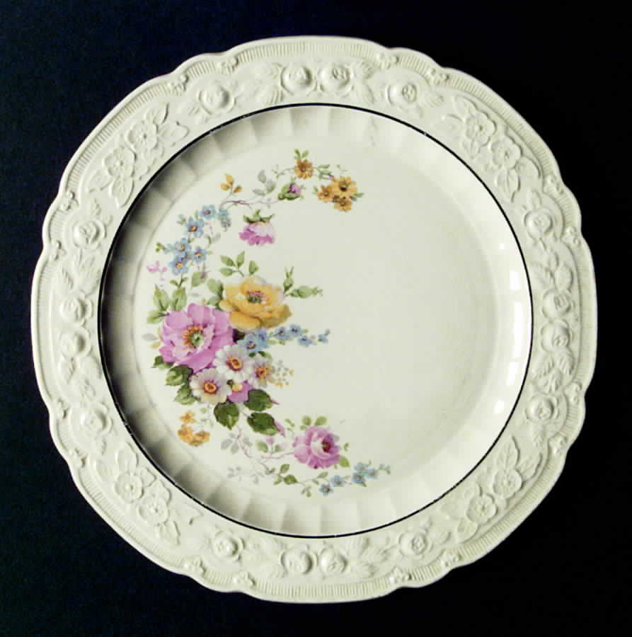 O10 Dinner Plate by Homer Laughlin -1